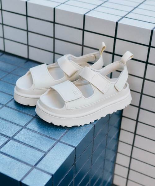 UGG Australia（アグオーストラリア） 厚底 ugg サンダル W GOLDENGLOW
