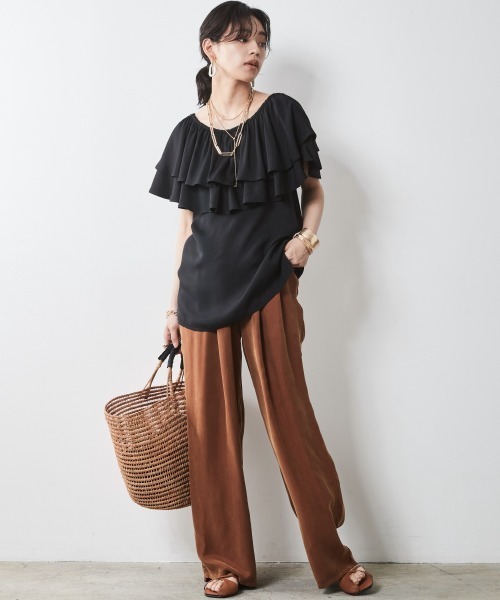 ☆TO BE CHIC☆【新品未使用】ブラック 長袖 フリルトップス サイズ38 小さいサイズ フリルスリーブブラウス 低身長さん・小柄女性