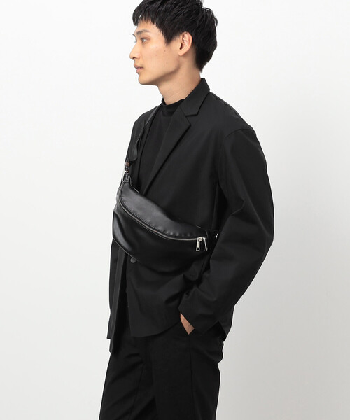 ☆*様 BALMAIN 正規品 新品　ロゴ ボディバッグ　ウエストポーチ　モノグ ☆*様 BALMAIN 正規品 新品 ロゴ ボディバッグ ウエストポーチ モノグ