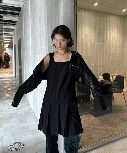 トップス SQUARE NECK LADY LIKE PLEATS TOP Ameri（アメリ） SQUARE NECK LADY LIKE PLEATS TOP レディース
