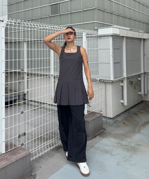 Ameri（アメリ） SQUARE NECK LADY LIKE PLEATS TOP レディース