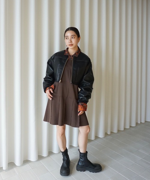 Ameri（アメリ） SQUARE NECK LADY LIKE PLEATS TOP レディース