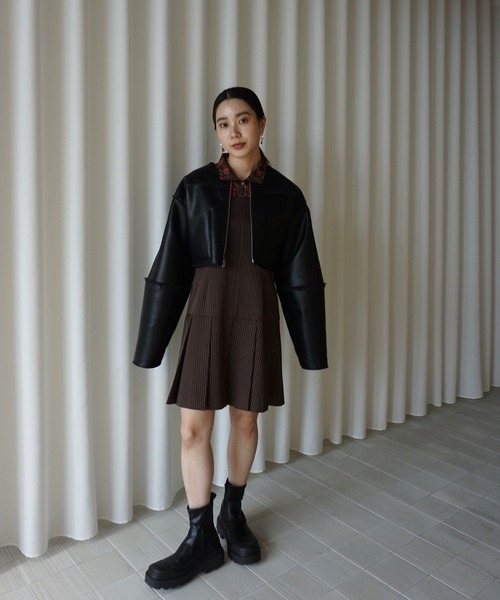 Ameri（アメリ） SQUARE NECK LADY LIKE PLEATS TOP レディース