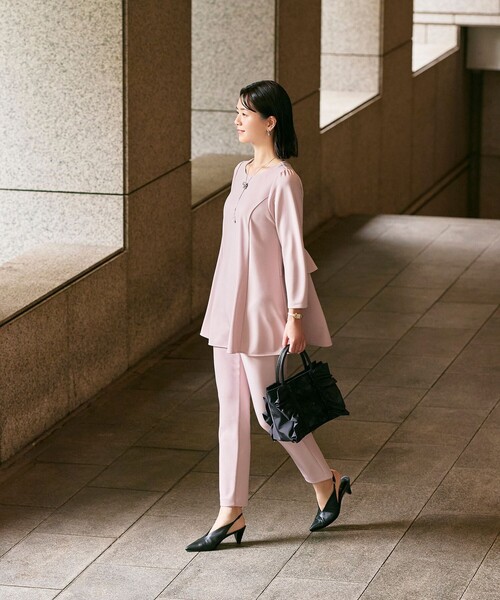 tobechic マットストレッチダンボール　パンツ レディースパンツ　L TO BE CHIC（トゥー ビー シック） パンツ マットストレッチダンボール
