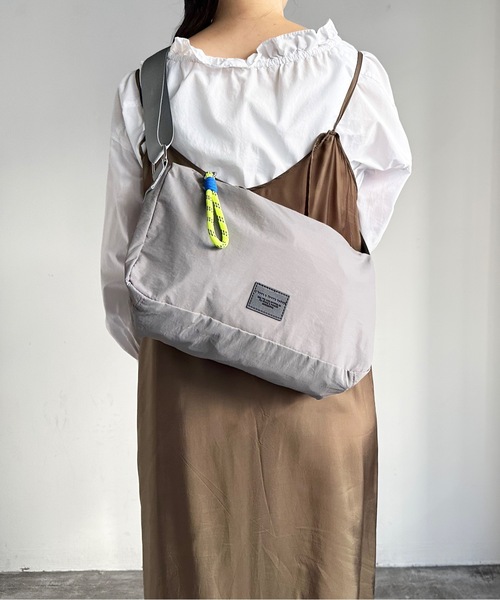 リュピュイ　未使用グレー✖️シルバー刺繍ロゴトートバッグ　ショルダー付き SPRUCE（スプルース） ショルダーバッグ バッグ EM: 超軽量220g ボコダ