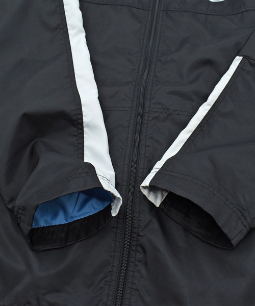 NIKE（ナイキ） ナイロンジャケット 「USED」Y2K NIKE ナイロン