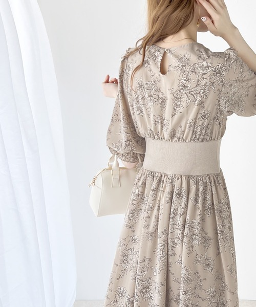 「mily bilet」 半袖ワンピース SMALL ベージュ レディース_画像5