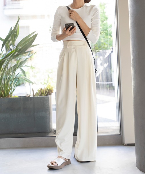 美品　SEVEN BY SEVEN 2－TUCK PANTS　M 美品 SEVEN BY SEVEN 2－TUCK PANTS M - メルカリ