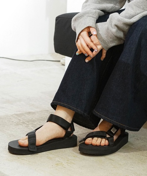 【関税込み】Suicoke フラットサンダル suicoke 「SUICOKE」 フラットサンダル 5 ブラック レディース