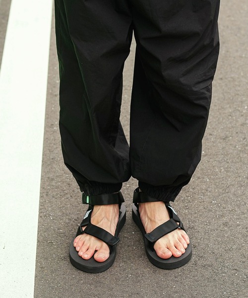 【関税込み】Suicoke フラットサンダル suicoke 「SUICOKE」 フラットサンダル 5 ブラック レディース