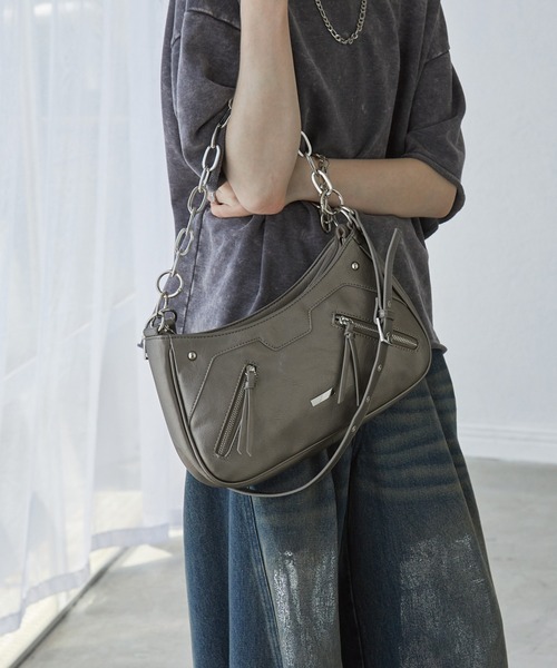 Spielio ショルダーバッグ 「Spielio」Half moon chain bag