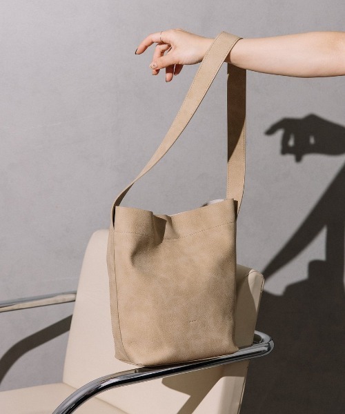 BEAUREビュレ キャンバス×レザー2WAYショルダーバッグ2026アイボリー Beau're（ヴュレ） ショルダーバッグ バッグ 「BEAURE/ビュレ