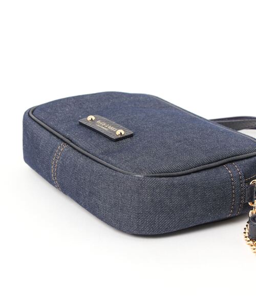 BLUE LABEL CRESTBRIDGE（ブルーレーベルクレストブリッジ 