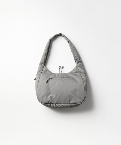 未使用 meltum ナイロンメッセンジャーバッグ グレー meltum ショルダーバッグ SOFT SHELL MESSENGER BAG / ソフト
