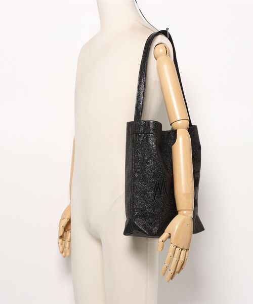 すぐ届く MARY QUANT* メタリックワンハンドル トート送料込み MARY QUANT トートバッグ マリークワント mary quant メタリック