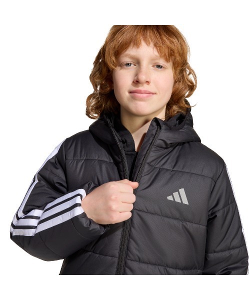adidas アウター　ダウン　ジャケット　キッズ　黒ブラック　130cm 新品 adidas（アディダス） ダウン アウター エッセンシャルズ スリー