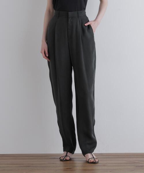 【美品】ルフィル　パンツ　カーブ LE PHIL（ル フィル） パンツ キュプラツイルカーブパンツ レディース