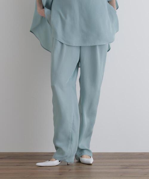 【美品】ルフィル　パンツ　カーブ LE PHIL（ル フィル） パンツ キュプラツイルカーブパンツ レディース