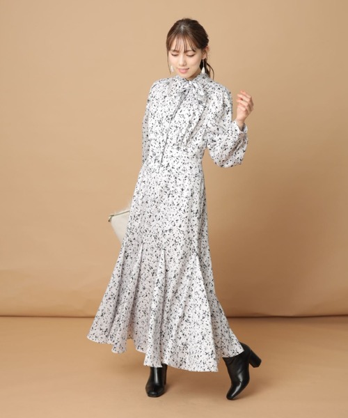 2022低価 ワンピース マチフレアアートペイントワンピース ZOZOTOWN PayPayモール店 - 通販 - PayPayモール 好評人気