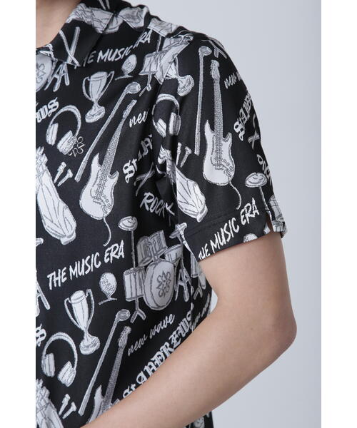 ST ANDREWS ミュージック柄ジャガードポロシャツ (MENS)サイズM St ANDREWS ポロシャツ 「St ANDREWS」ミュージック柄ジャガード