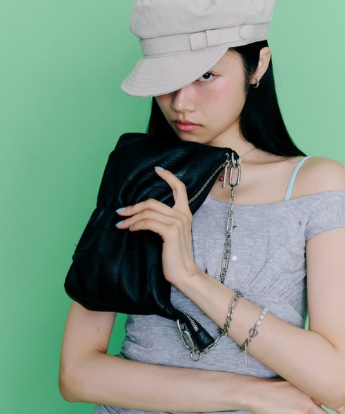DTYYPE（ドタイプ） ショルダーバッグ バッグ 刺繍ロゴチェーンバッグ
