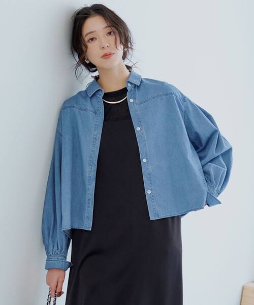 ブラウス シャツ 「Oggi3月号掲載/洗える」ライトダンガリー クロップド ボリュームスリーブ シャツ レディース