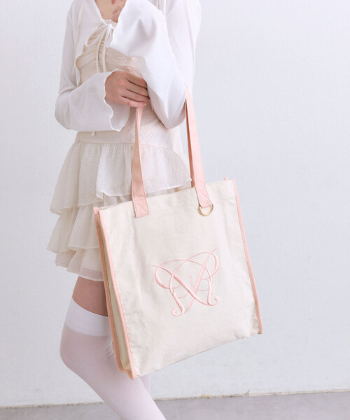 非売品 即日発送 OLIVE des OLIVE バニティバッグ 黒 OLIVE des OLIVE（オリーブデオリーブ）の「【WEB限定】スカーフ