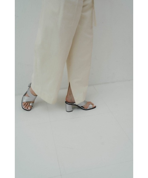 Knuth Marf（クヌースマーフ） サンダル asymmetry heel sandal