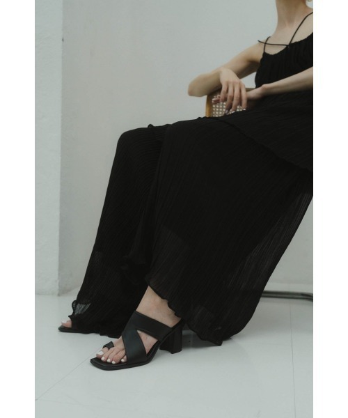Knuth Marf（クヌースマーフ） サンダル asymmetry heel sandal