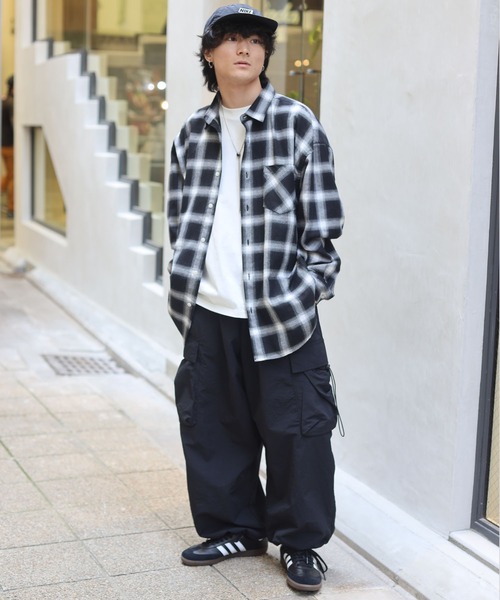 「SPINNS」 長袖シャツ M ブラック メンズ_画像2