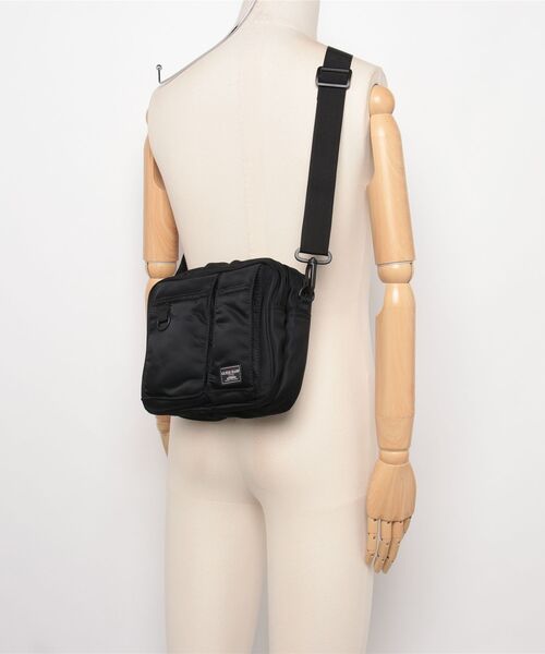 GUESS ショルダーバッグ ゲス GUESS NORMANDY Satchel （BLA） ショルダーバッグ サッチェル