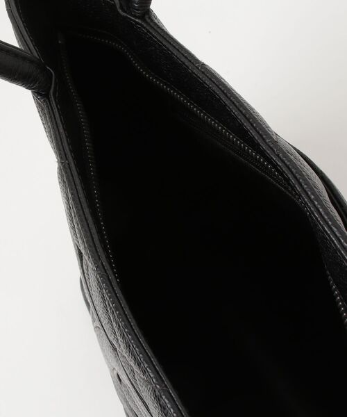 CHANEL（シャネル） キャビアスキン トートバッグ - ブラック