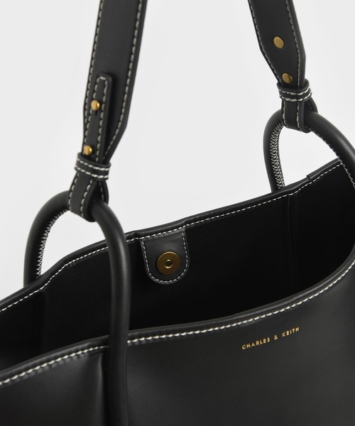 「CHARLES \u0026 KEITH」 2WAYバッグ X-LARGE ブラック レディースの画像