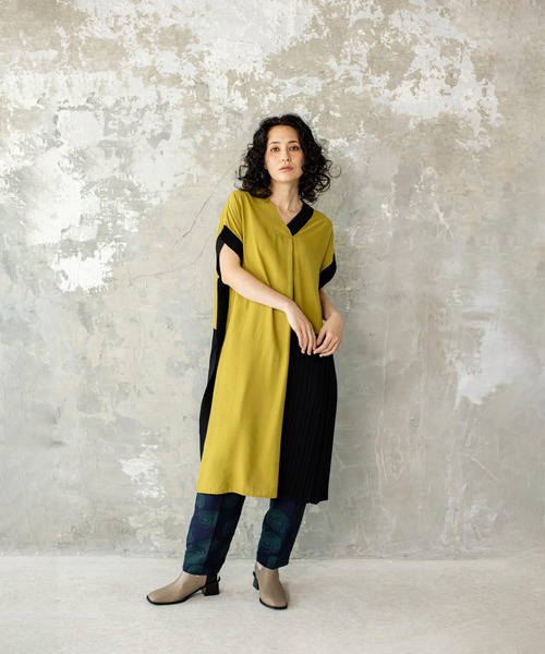 「OSMOSIS」 半袖ブラウス ONE SIZE ベージュ レディース_画像2