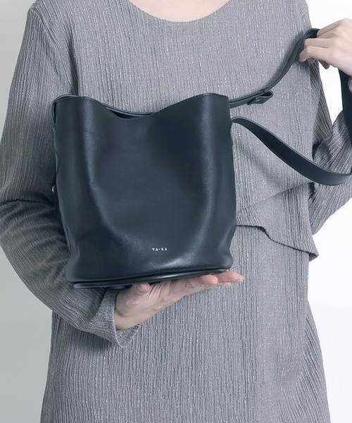 YArKA ショルダーバッグ 「YArKA/ヤーカ」real leather bucket