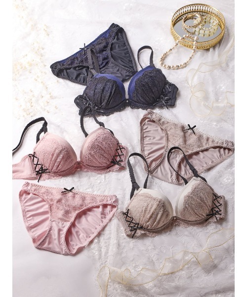 専用　下着セットとドレスボネセット チュチュアンナ（tutuanna） ブラジャー ショーツセット シークレット