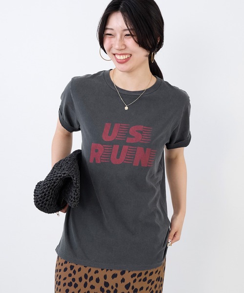 tシャツ 「REMI RELIEF」別注- ”US RUN”SP加工ロゴT-shirt レディース