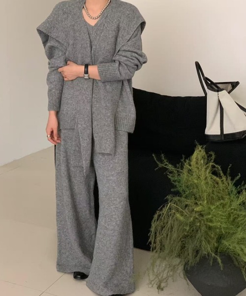 Aelina セットアップ Vネック長袖ニットセットアップ レディース