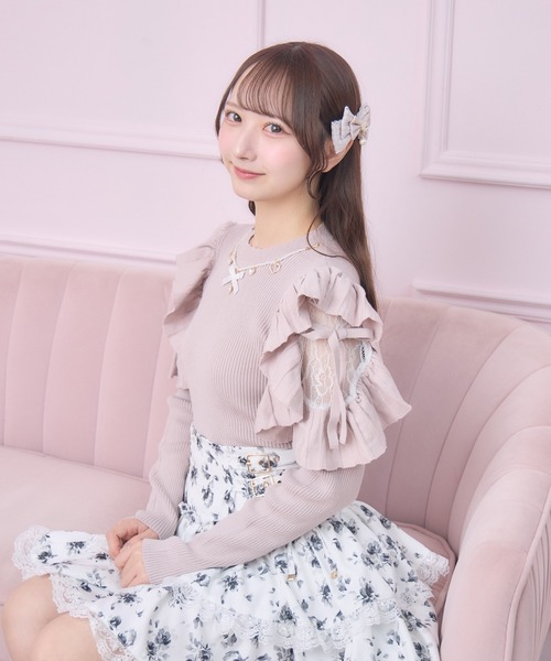 ROJITA（ロジータ） ニット セーター ネックレス付肩フリルニット