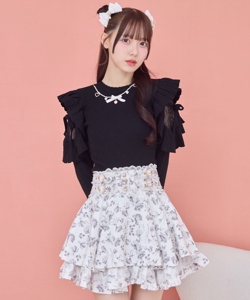 か*渉様 お値下げ‼️15000➡️13000 ROJITA 黒フリル付き長袖ミ ROJITA（ロジータ） ニット セーター ネックレス付肩フリルニット