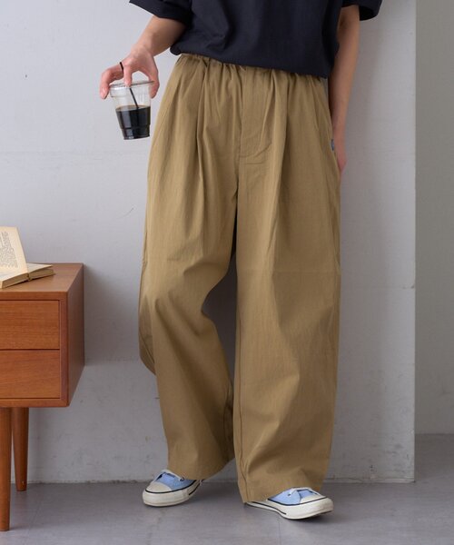パンツ 「GEVACO」ギャザーテーパードパンツ レディース メンズの画像