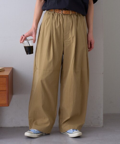パンツ 「GEVACO」ギャザーテーパードパンツ レディース メンズの画像