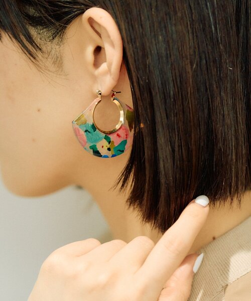 ピアス 「WEB限定」フローラルパターンピアス レディースの画像