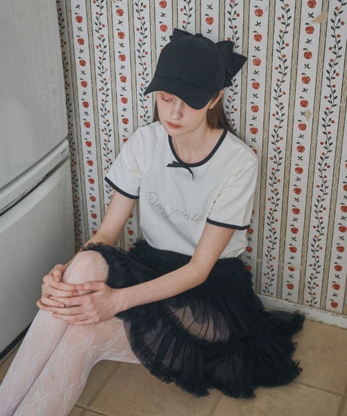 Lovilyn ロゴ刺繍リボンコットンTシャツ　ティアードチュールスカート Lovilyn（ラヴィリン）の「ロゴ刺繍リボンコットンTシャツ（T