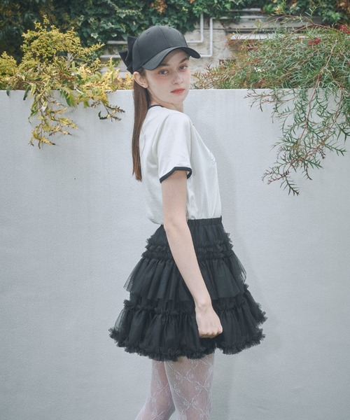 Lovilyn（ラヴィリン）の「ロゴ刺繍リボンコットンTシャツ（T