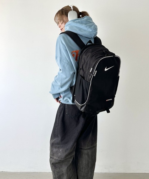 ★ポケットいっぱい！★新品！★ナイキ★大容量リュックサックバックパックデイパック NIKE - ☆ポケットいっぱい！☆新品！☆ナイキ☆大容量リュック