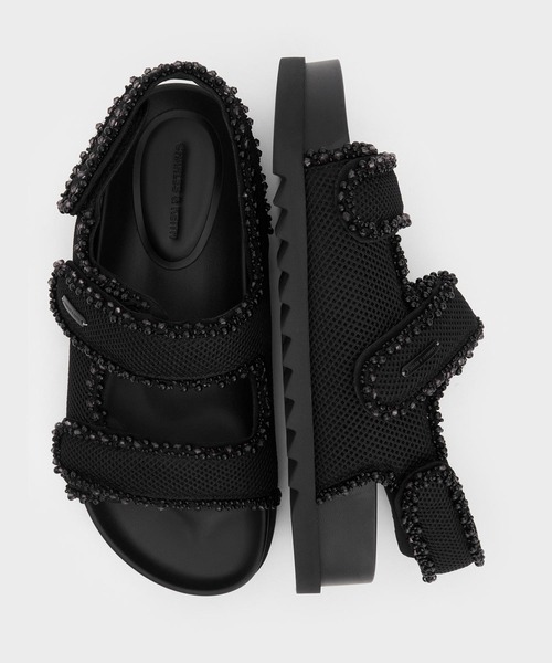 CHARLES ＆ KEITH サンダル パールエンベリシュッド フラット