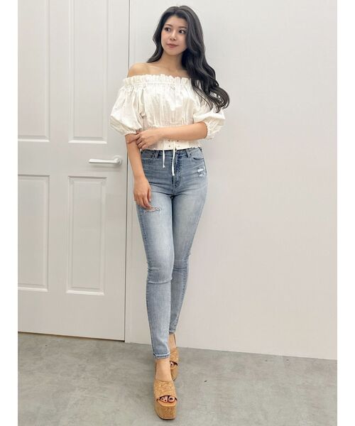 ⭐️Ｄ＆Ｇ　スキニーデニム ジーンズ used 美品⭐️ GYDA ジーンズ デニム デニムパンツ H/W GD embossダメージ