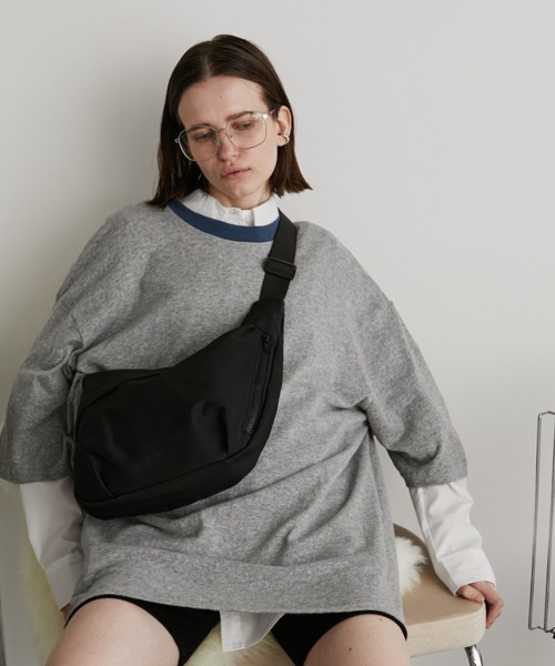 andu amet ホワイト ボディバッグ andu amet ホワイト ボディバッグ