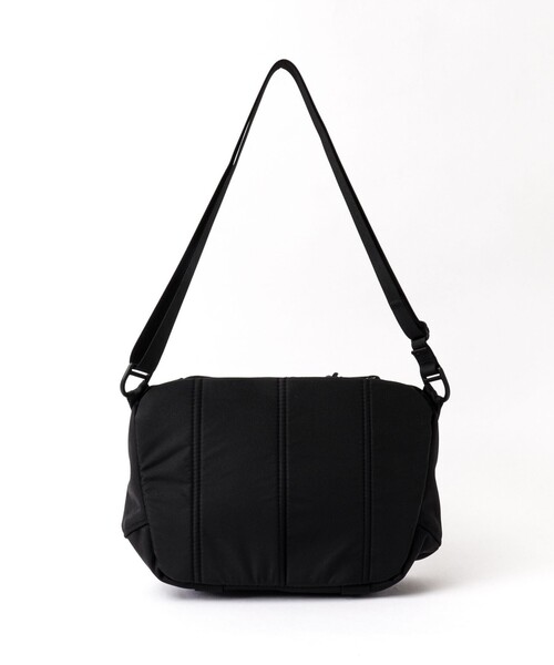 美品☆GREGORY グレゴリー ショルダーバッグ 大容量 ブラック ナイロン GREGORY ショルダーバッグ 「GREGORY/グレゴリー」TRANSFER